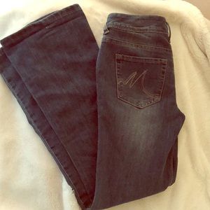 Flattering, petite jeans with vintage distress